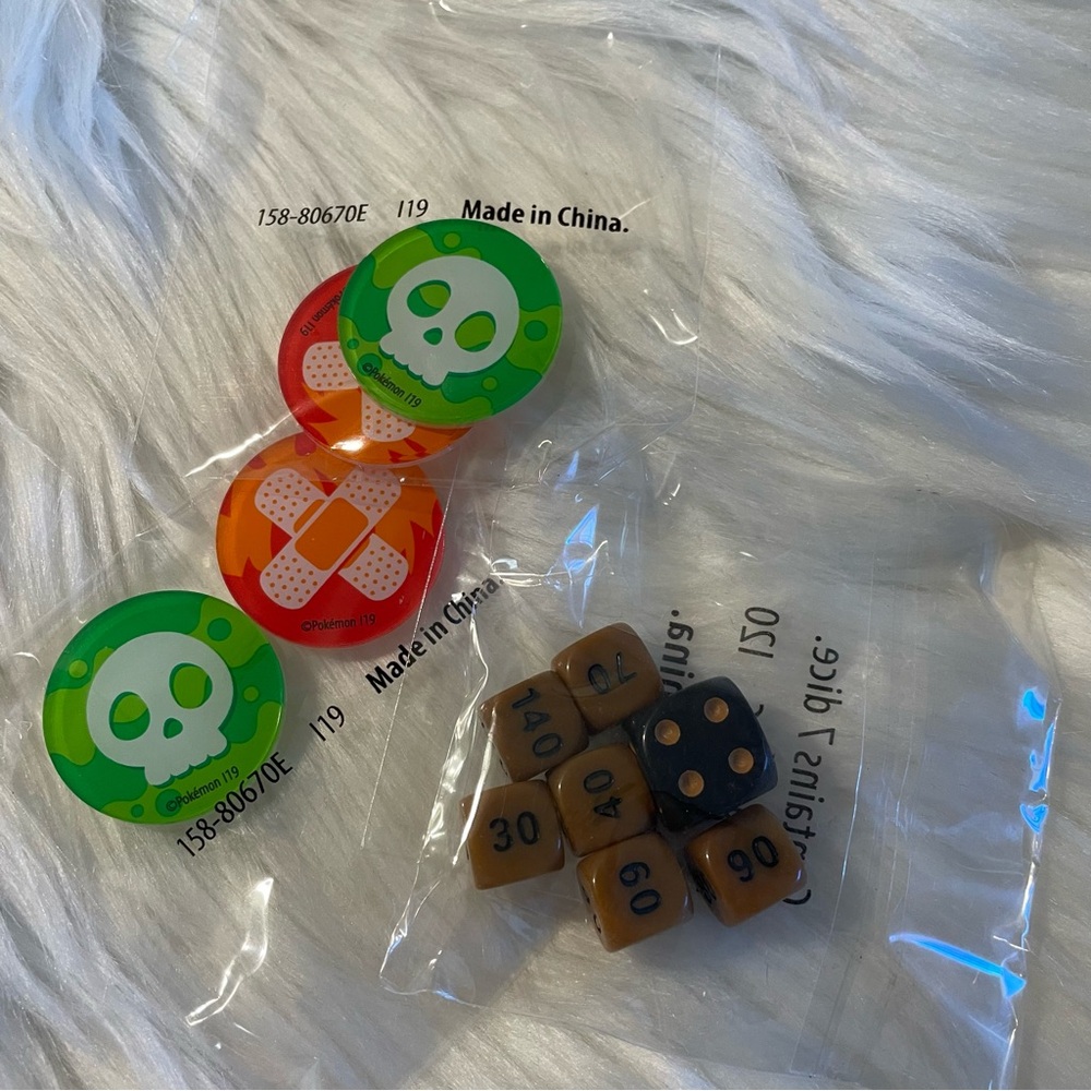 🌷3/$15 NEW Pokemon Colorful Dice and Game Tokens Set